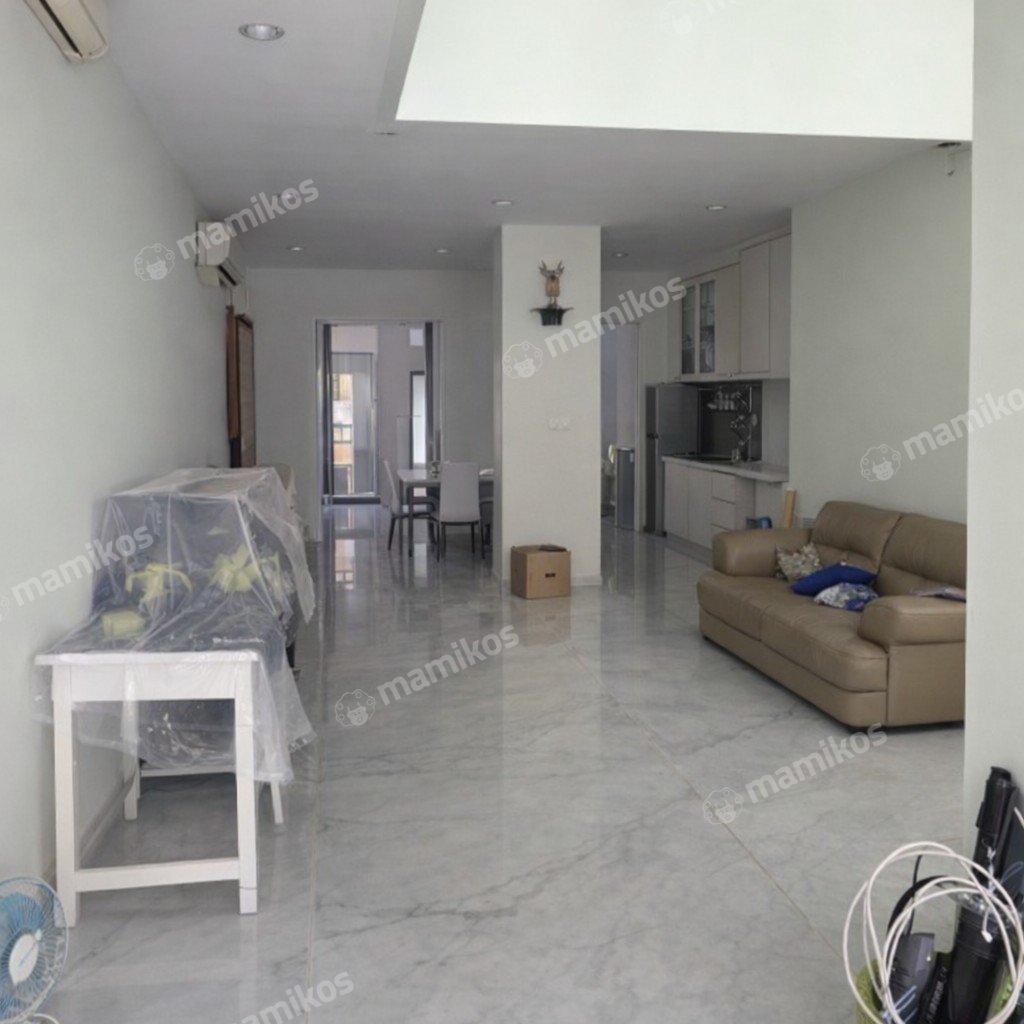 Rumah Sertifikat SHM 4 Kamar Tidur 4 Kamar Mandi Intercon Jakarta Barat - Photo 2
