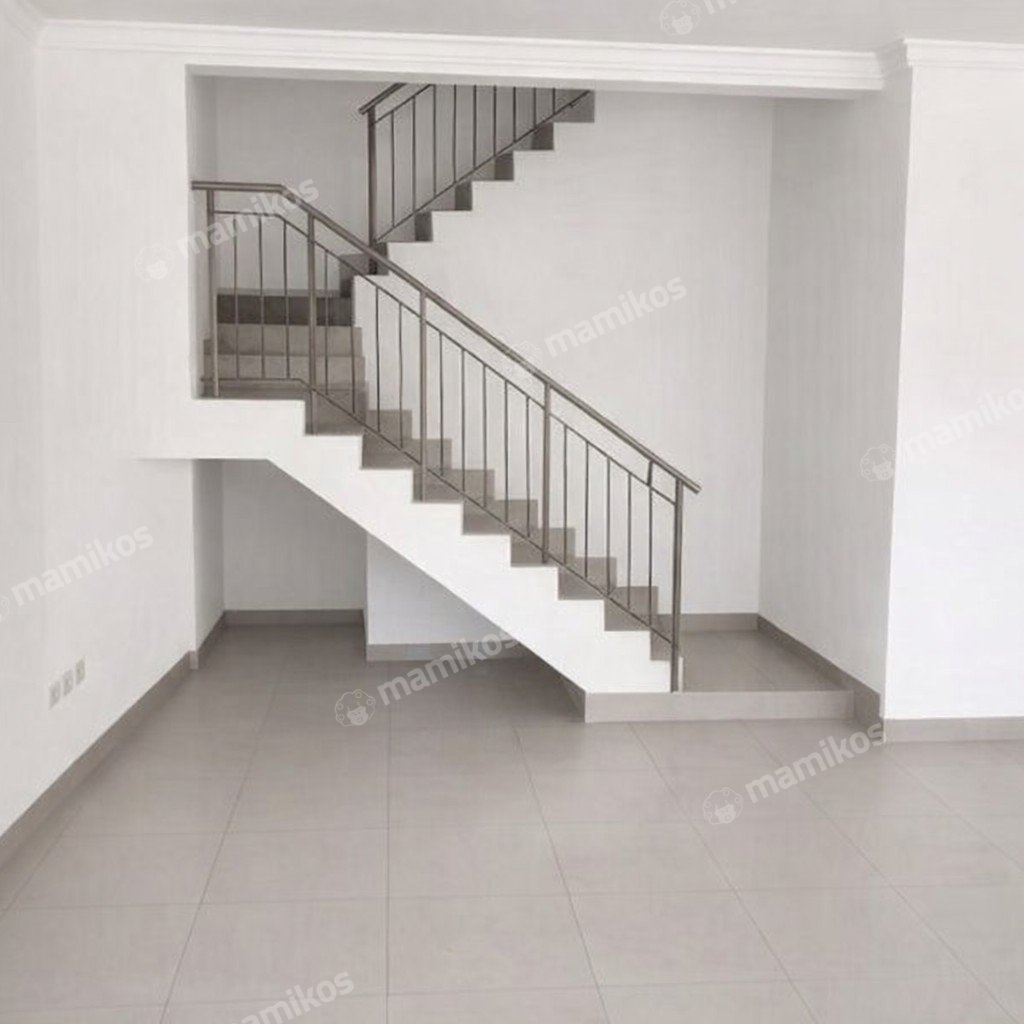 Rumah Sertifikat SHM 3 Kamar Tidur 3 Kamar Mandi Pantai Indah Kapuk 2 Jakarta Utara - Photo 3