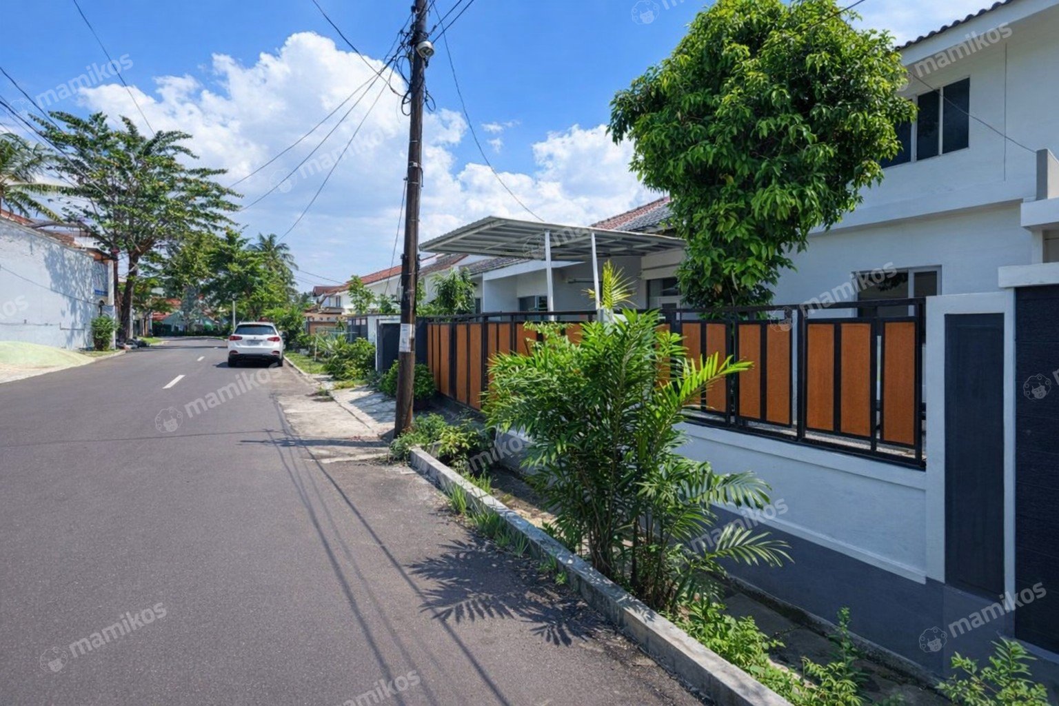 Rumah Sertifikat SHM 4 Kamar Tidur 3 Kamar Mandi Pondok Kopi Jakarta Timur - Photo 2