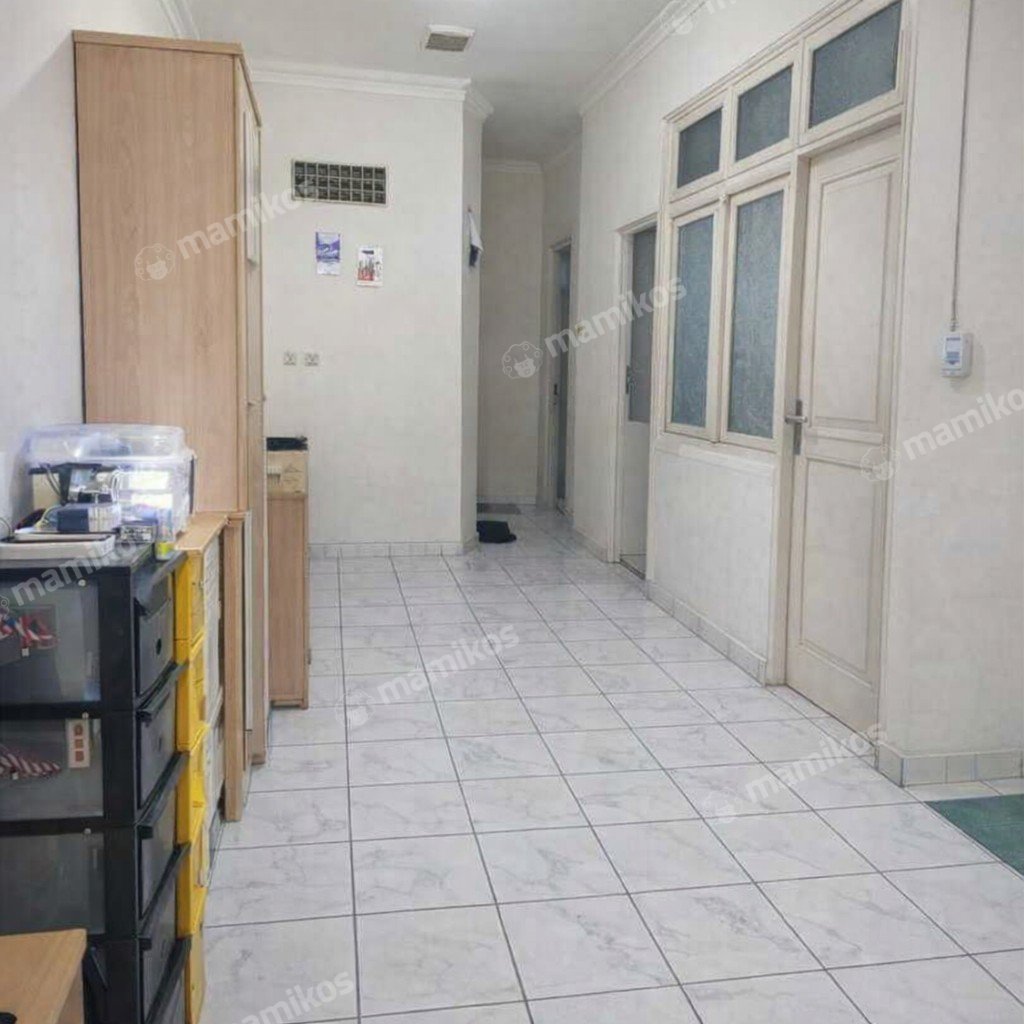 Rumah Sertifikat SHM 3 Kamar Tidur 3 Kamar Mandi Taman Surya Jakarta Barat - Photo 3