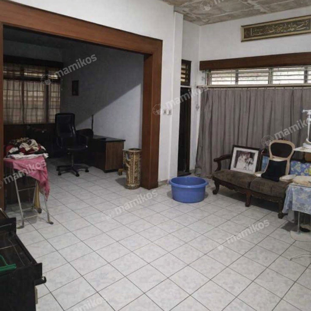 Rumah Sertifikat SHM 6 Kamar Tidur 3 Kamar Mandi Pos Pengumben Jakarta Barat - Photo 3