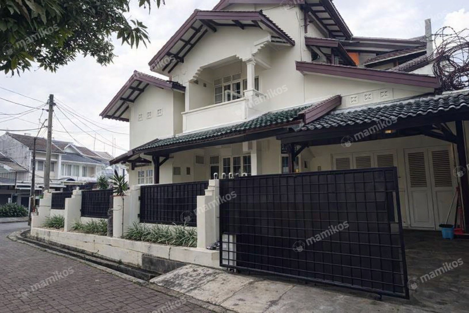 Rumah Sertifikat SHM 3 Kamar Tidur 3 Kamar Mandi Sektor 2 - Bintaro Jakarta Selatan