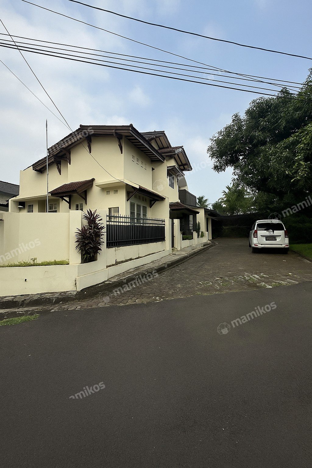 Rumah Sertifikat SHM 3 Kamar Tidur 3 Kamar Mandi Sektor 2 - Bintaro Jakarta Selatan - Photo 2