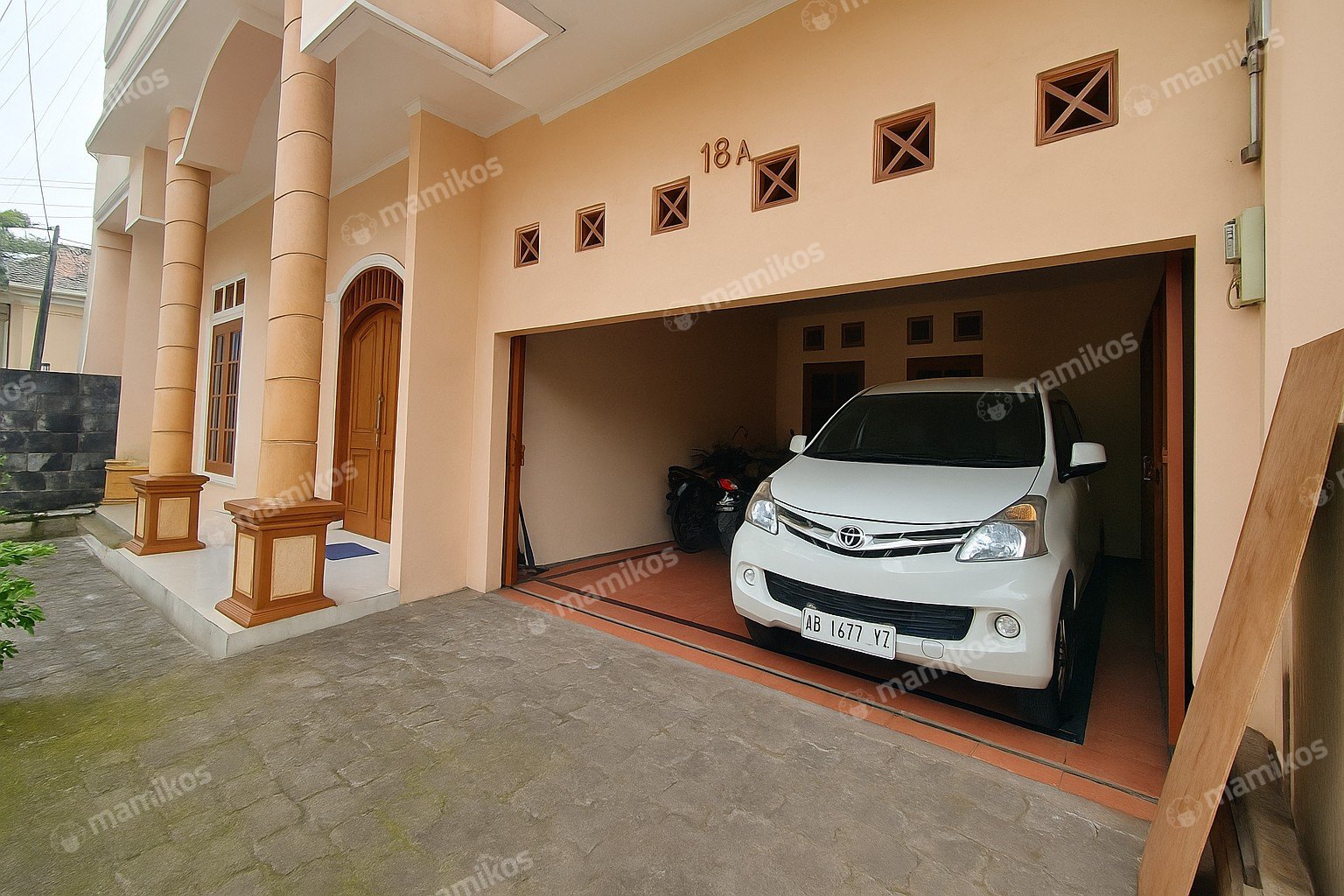 Rumah Sertifikat SHM 6 Kamar Tidur 4 Kamar Mandi Makasar Jakarta Timur - Photo 2