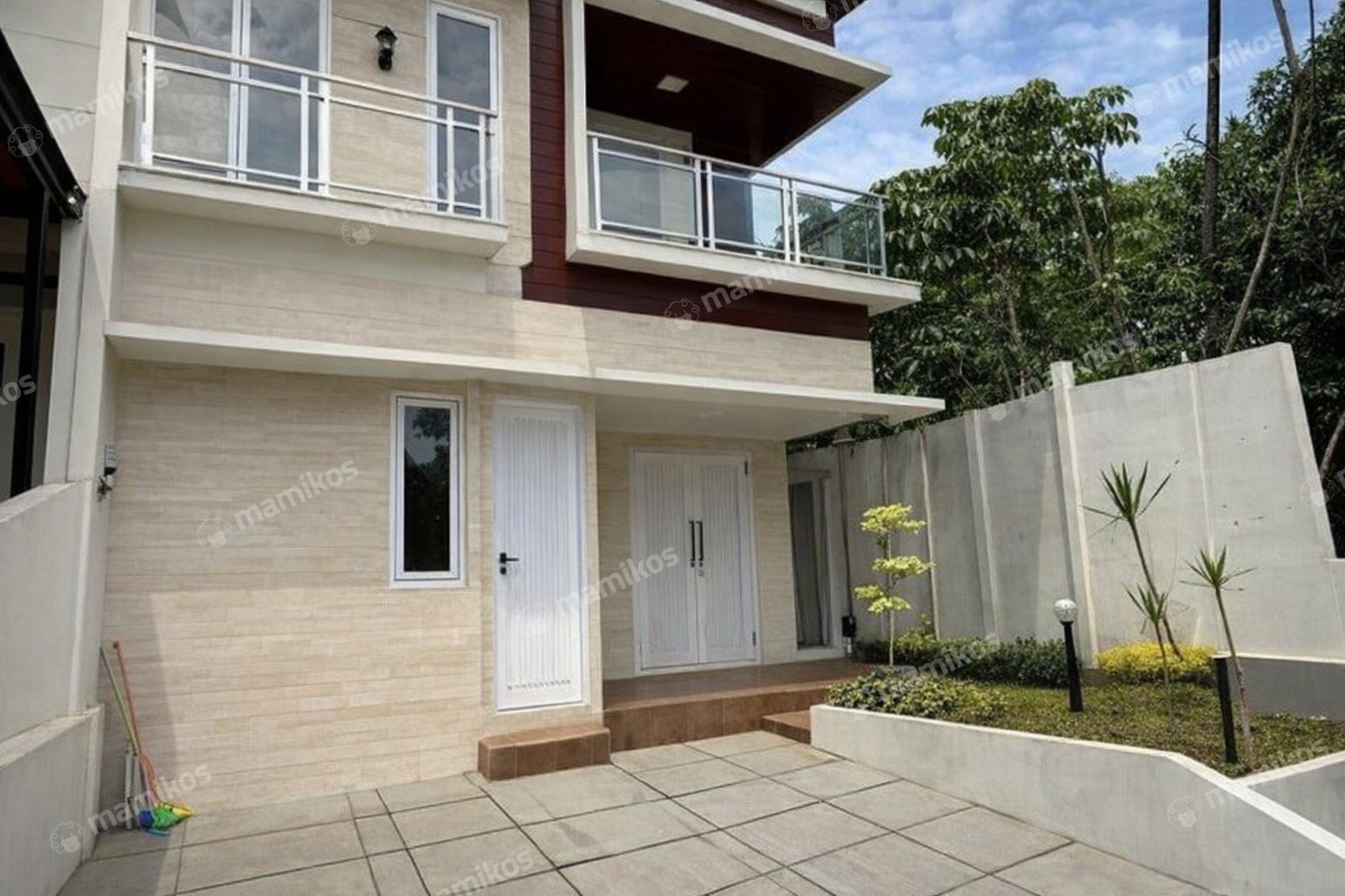 Rumah 4KT 4KM Cilandak Jakarta Selatan