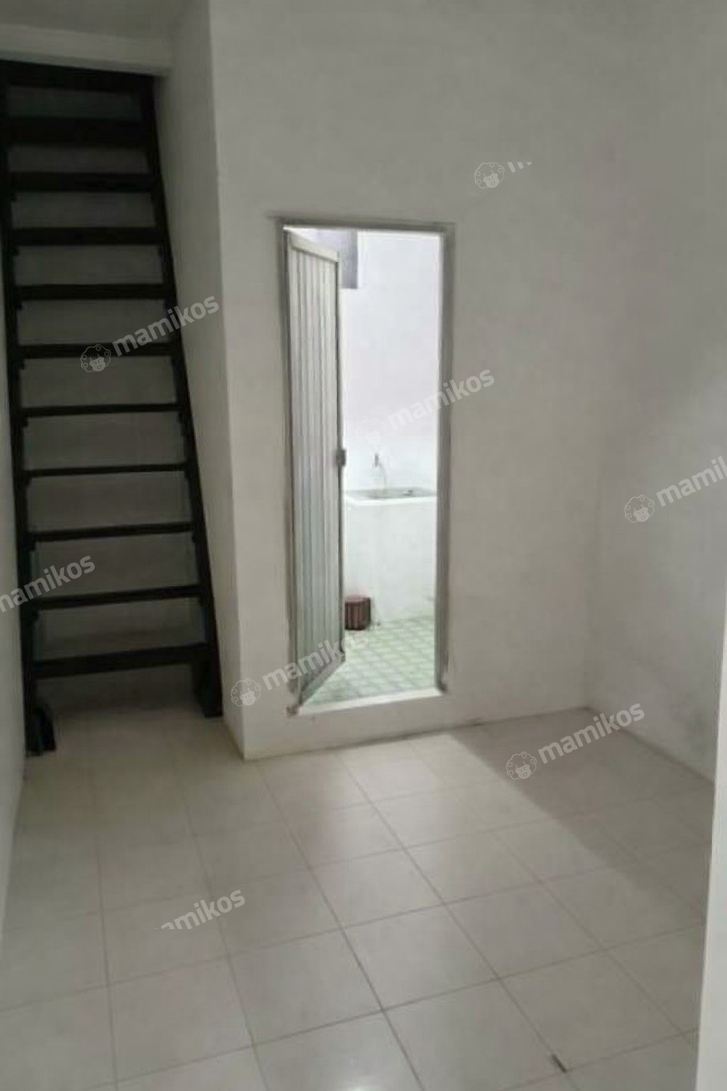 Rumah Sertifikat SHM 4 Kamar Tidur 2 Kamar Mandi Pademangan Jakarta Utara - Photo 2