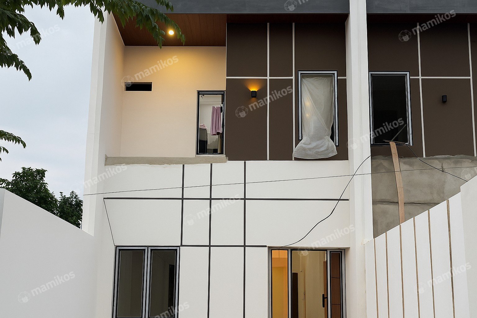 Rumah Sertifikat SHM 4 Kamar Tidur 4 Kamar Mandi Kav DKI Jakarta Barat