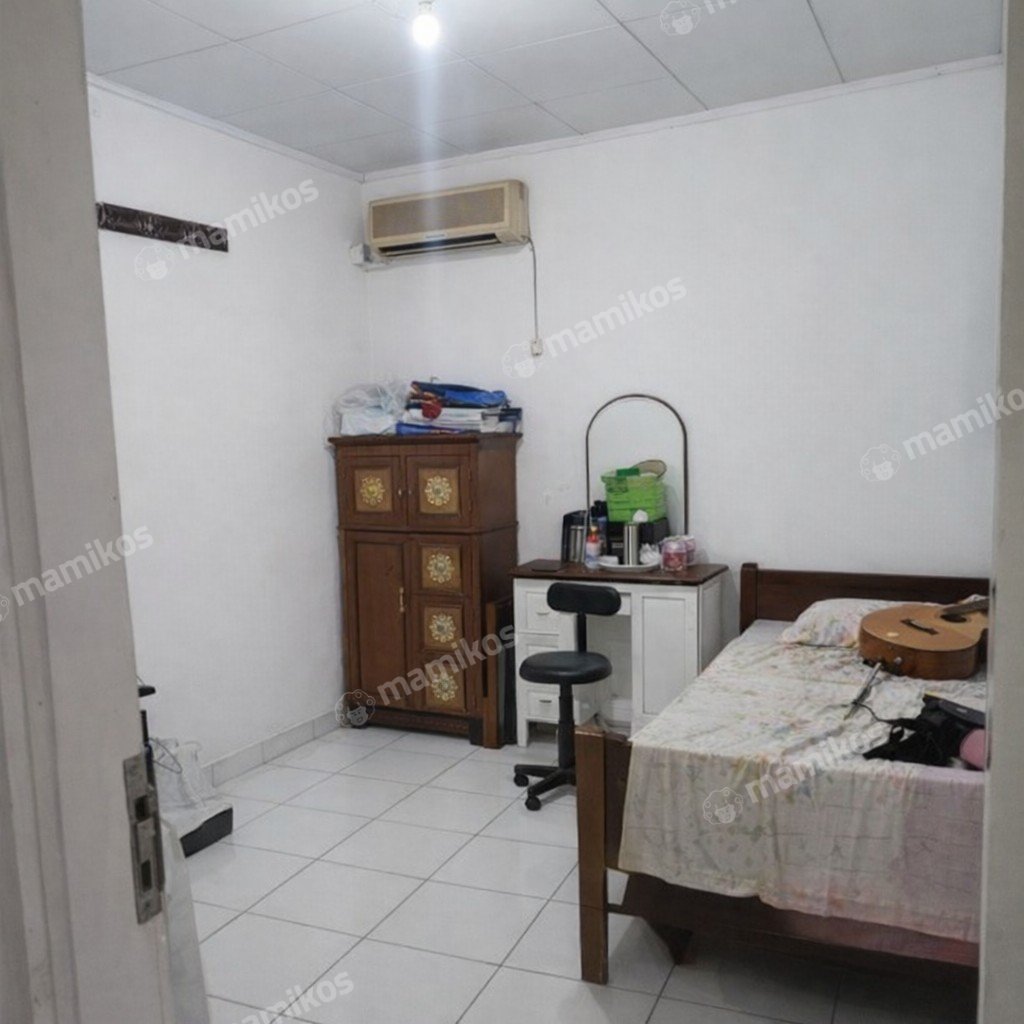 Rumah Sertifikat SHM 3 Kamar Tidur 2 Kamar Mandi Jelambar Jakarta Barat - Photo 5