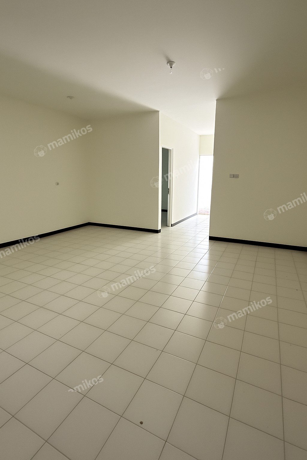 Rumah Sertifikat SHM 4 Kamar Tidur 4 Kamar Mandi Taman Ratu Jakarta Barat - Photo 5