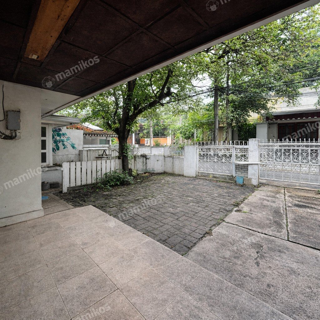 Rumah Sertifikat SHM 7 Kamar Tidur 5 Kamar Mandi Tebet Jakarta Selatan - Photo 5