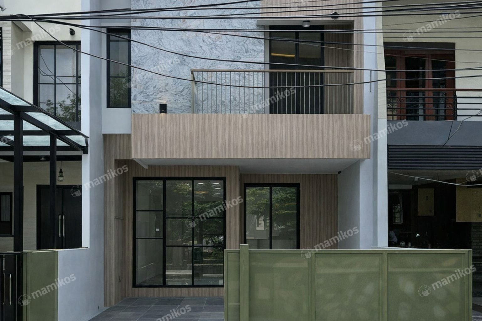 Rumah Sertifikat SHM 4 Kamar Tidur 3 Kamar Mandi Pondok Indah Jakarta Selatan