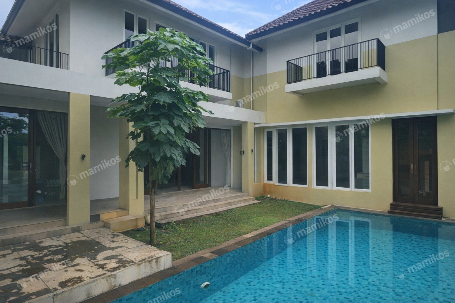 Rumah Sertifikat SHM 5 Kamar Tidur 4 Kamar Mandi Kemang Jakarta Selatan