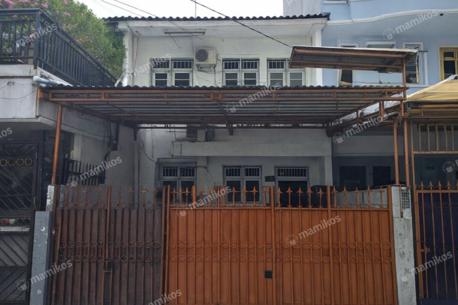 Rumah 3KT 2KM Tomang Jakarta Barat
