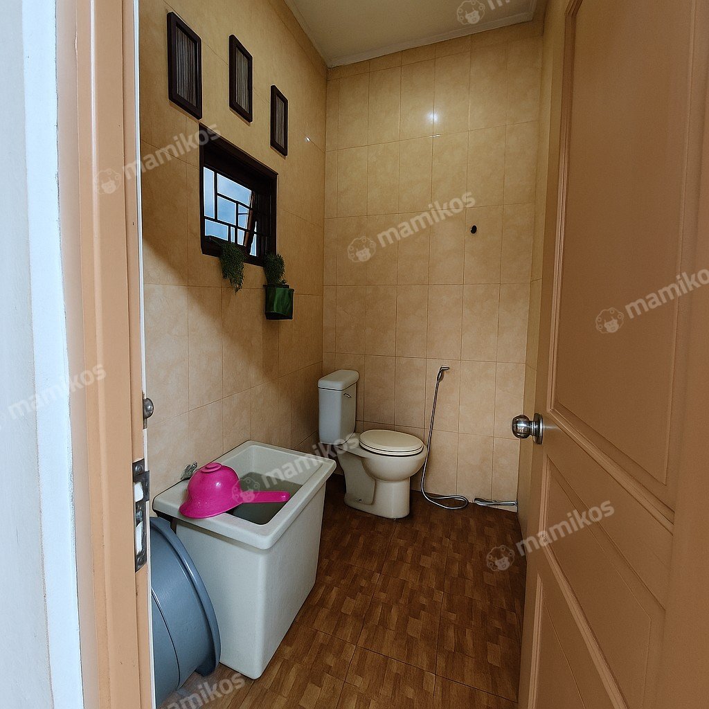 Rumah Sertifikat SHM 6 Kamar Tidur 3 Kamar Mandi Cibubur Jakarta Timur - Photo 5
