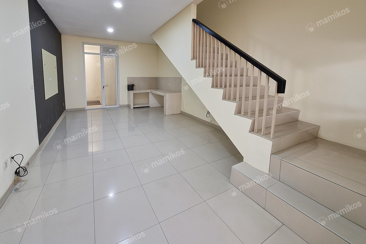 Rumah Sertifikat SHM 2 Kamar Tidur 2 Kamar Mandi Green Lake City Jakarta Barat
