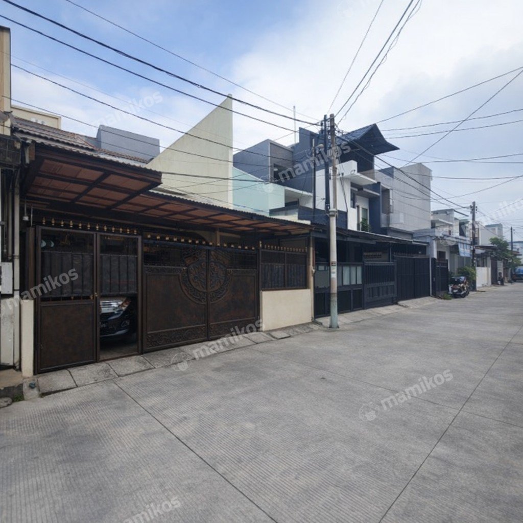 Rumah Sertifikat SHM 4 Kamar Tidur 3 Kamar Mandi Taman Ratu Jakarta Barat - Photo 2