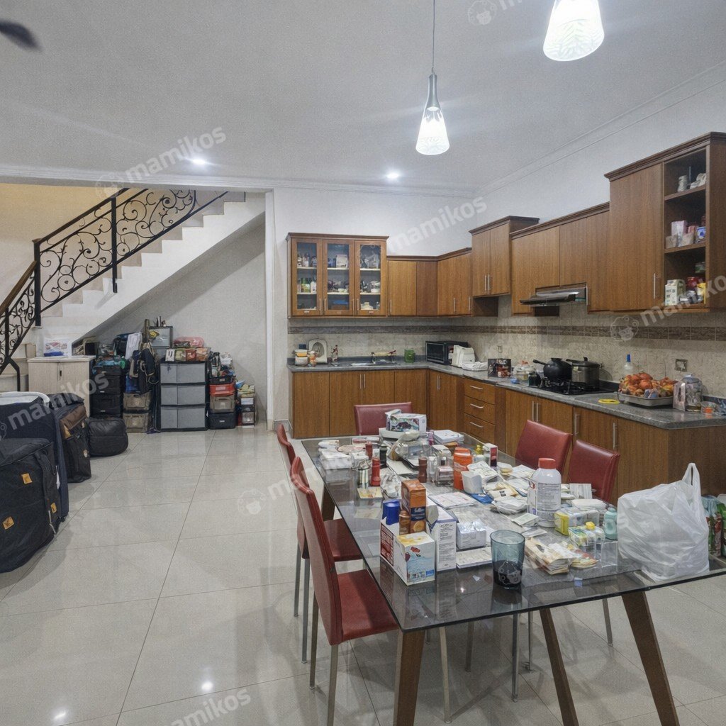 Rumah Sertifikat SHM 4 Kamar Tidur 3 Kamar Mandi Taman Ratu Jakarta Barat - Photo 5