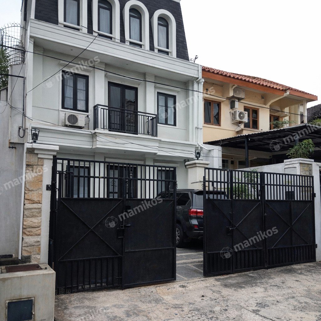 Rumah Sertifikat SHM 14 Kamar Tidur 14 Kamar Mandi Gandaria Jakarta Selatan - Photo 2