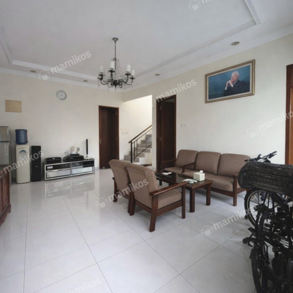 Rumah Sertifikat HGB 4 Kamar Tidur 4 Kamar Mandi Citra Grand Jakarta Timur - Photo 5