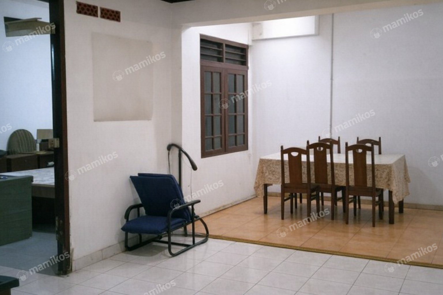 Rumah Sertifikat SHM 4 Kamar Tidur 4 Kamar Mandi Pondok Indah Jakarta Selatan