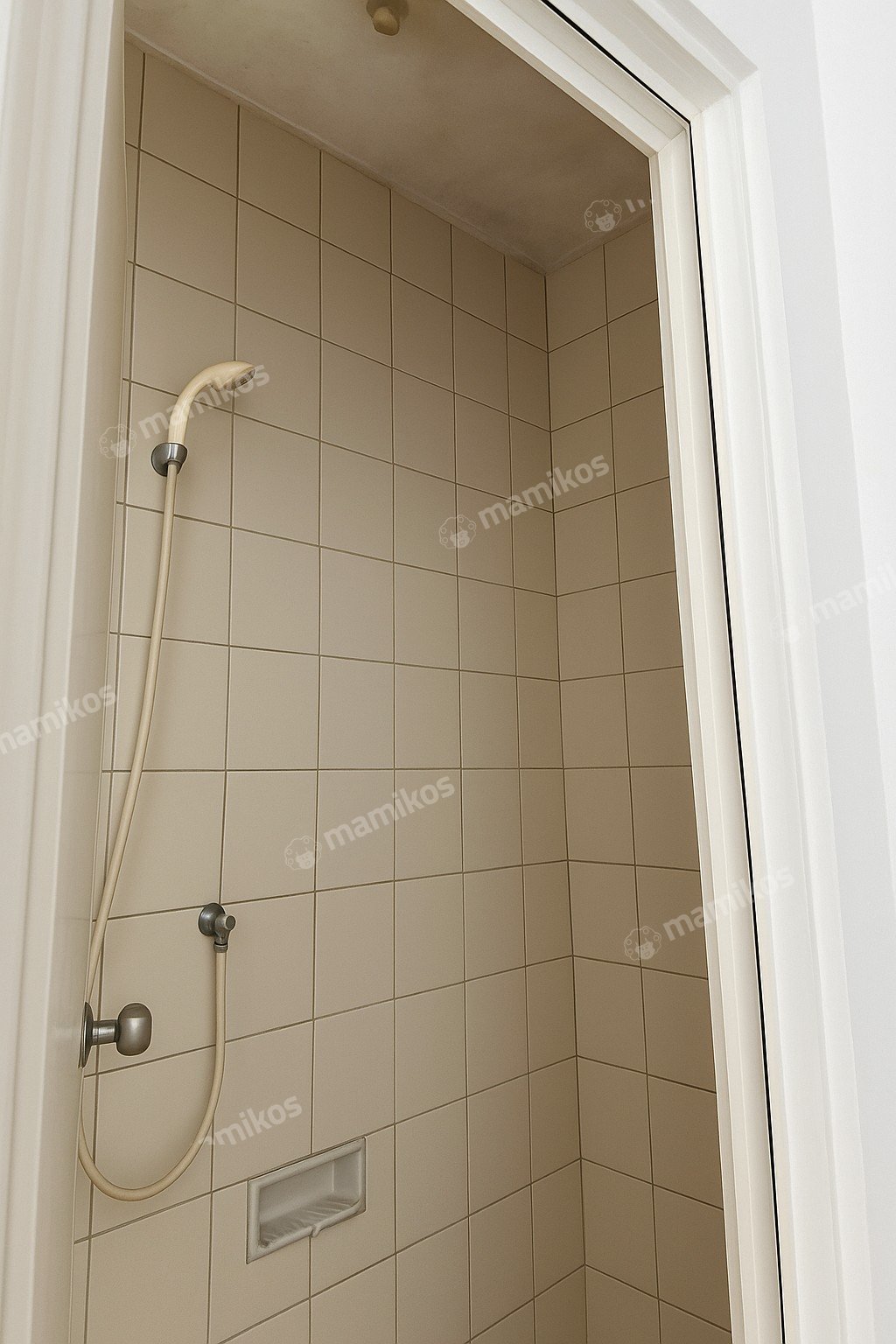 Rumah Sertifikat SHM 3 Kamar Tidur 2 Kamar Mandi Green Lake City Jakarta Barat - Photo 2