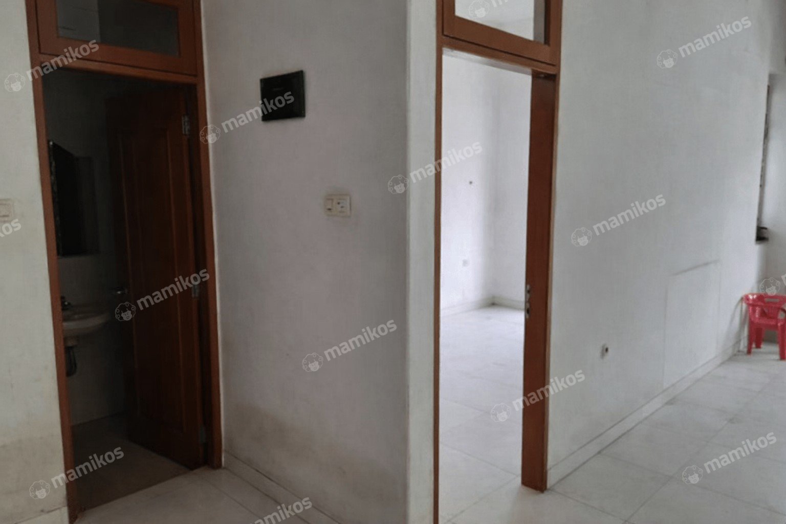 Rumah Sertifikat SHM 3 Kamar Tidur 3 Kamar Mandi Kelapa Gading Jakarta Utara - Photo 2