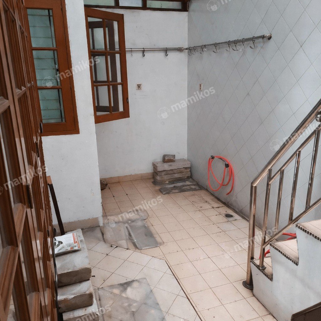 Rumah Sertifikat SHM 3 Kamar Tidur 3 Kamar Mandi Kelapa Gading Jakarta Utara - Photo 3