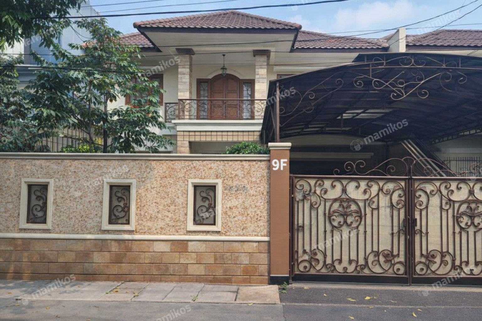 Rumah Sertifikat SHM 6 Kamar Tidur 5 Kamar Mandi Pesanggrahan Jakarta Selatan