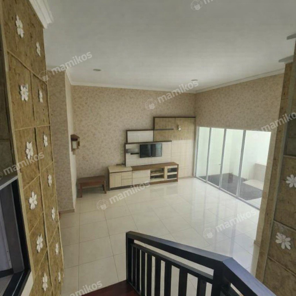 Rumah Sertifikat SHM 4 Kamar Tidur 3 Kamar Mandi Permata Buana Jakarta Barat - Photo 2