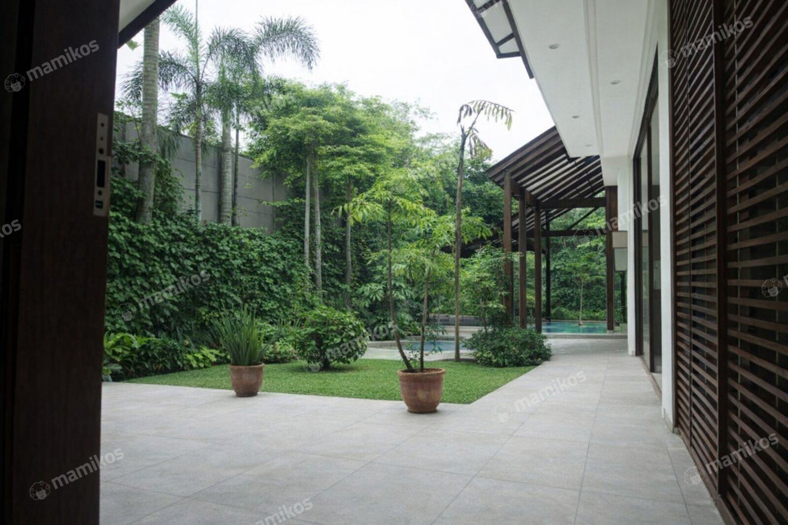 Rumah Sertifikat SHM 5 Kamar Tidur 4 Kamar Mandi Kemang Jakarta Selatan - Photo 3