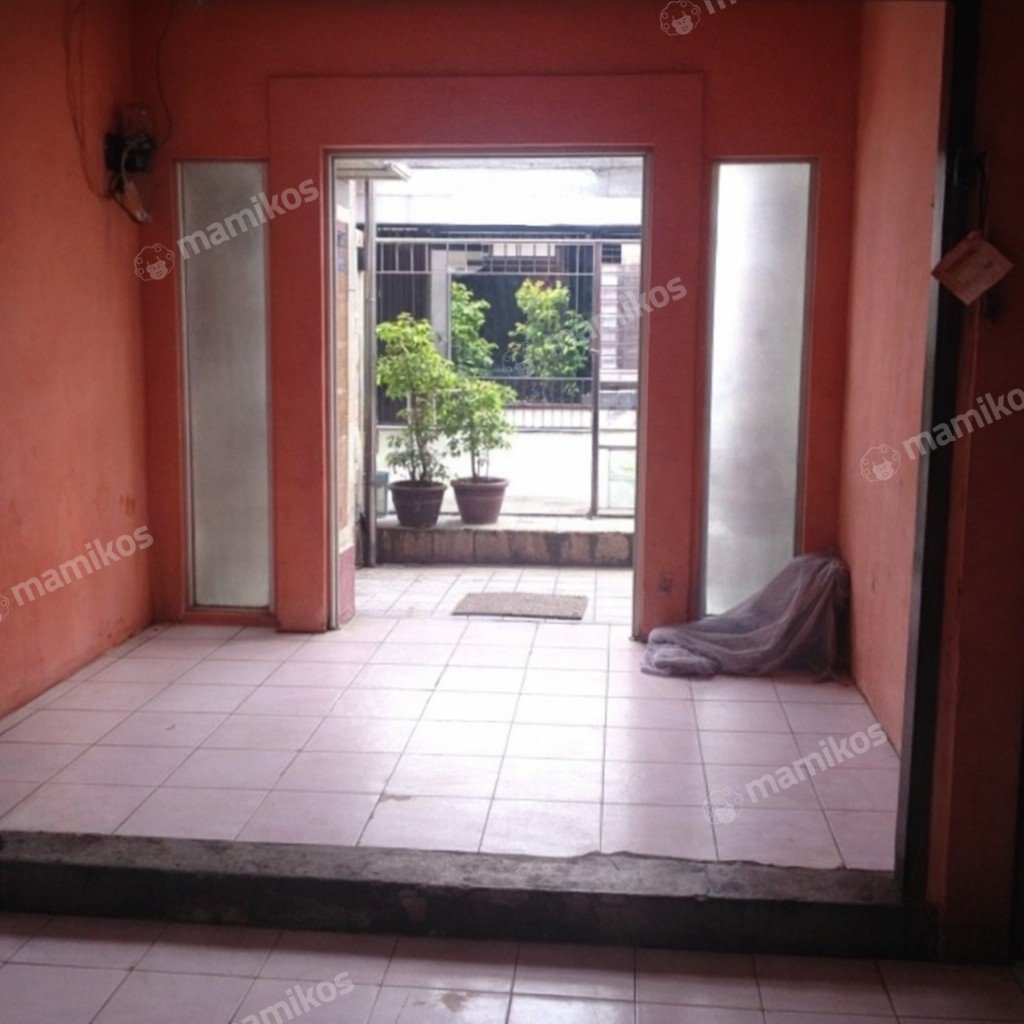 Rumah Sertifikat SHM 5 Kamar Tidur 3 Kamar Mandi Palmerah Jakarta Barat - Photo 4