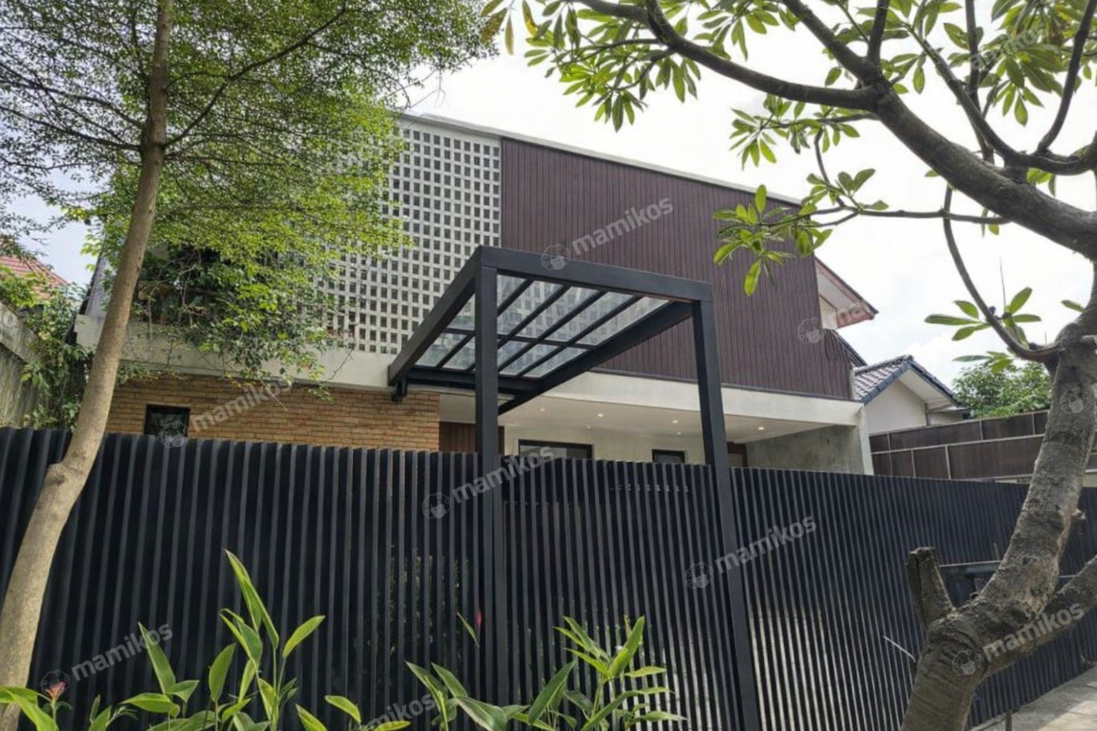 Rumah Sertifikat SHM 3 Kamar Tidur 4 Kamar Mandi Lebak Bulus Jakarta Selatan