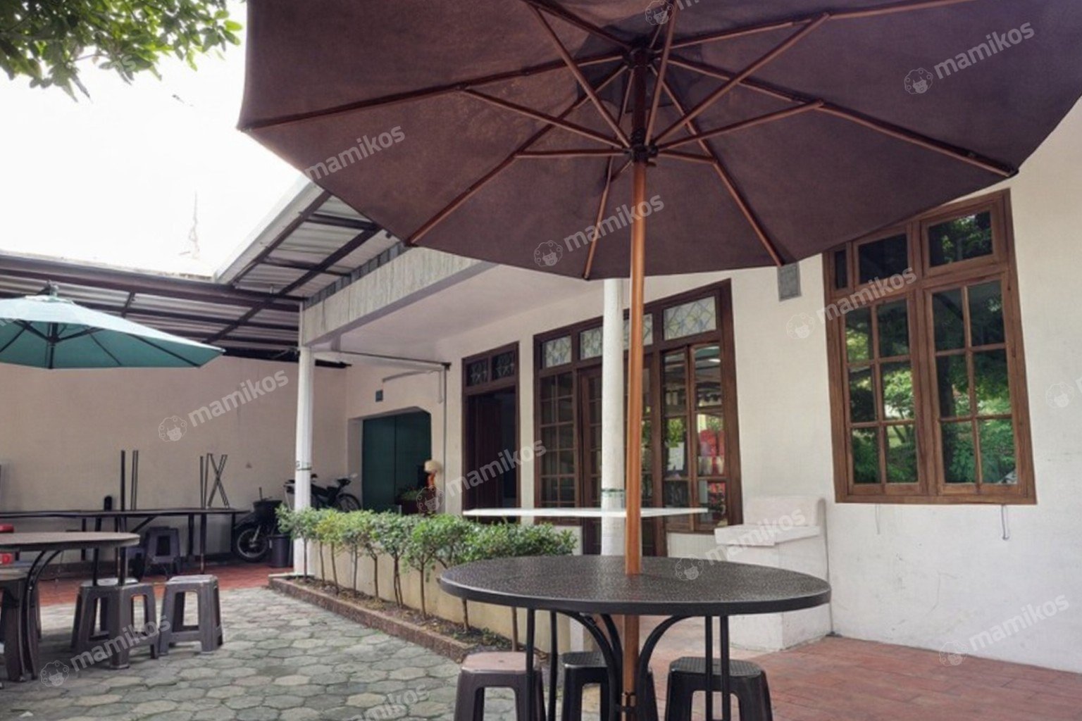 Rumah Sertifikat SHM 3 Kamar Tidur 2 Kamar Mandi Senopati Jakarta Selatan