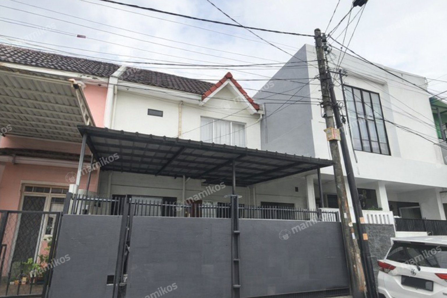 Rumah Sertifikat SHM 2 Kamar Tidur 2 Kamar Mandi Taman Palem Jakarta Barat