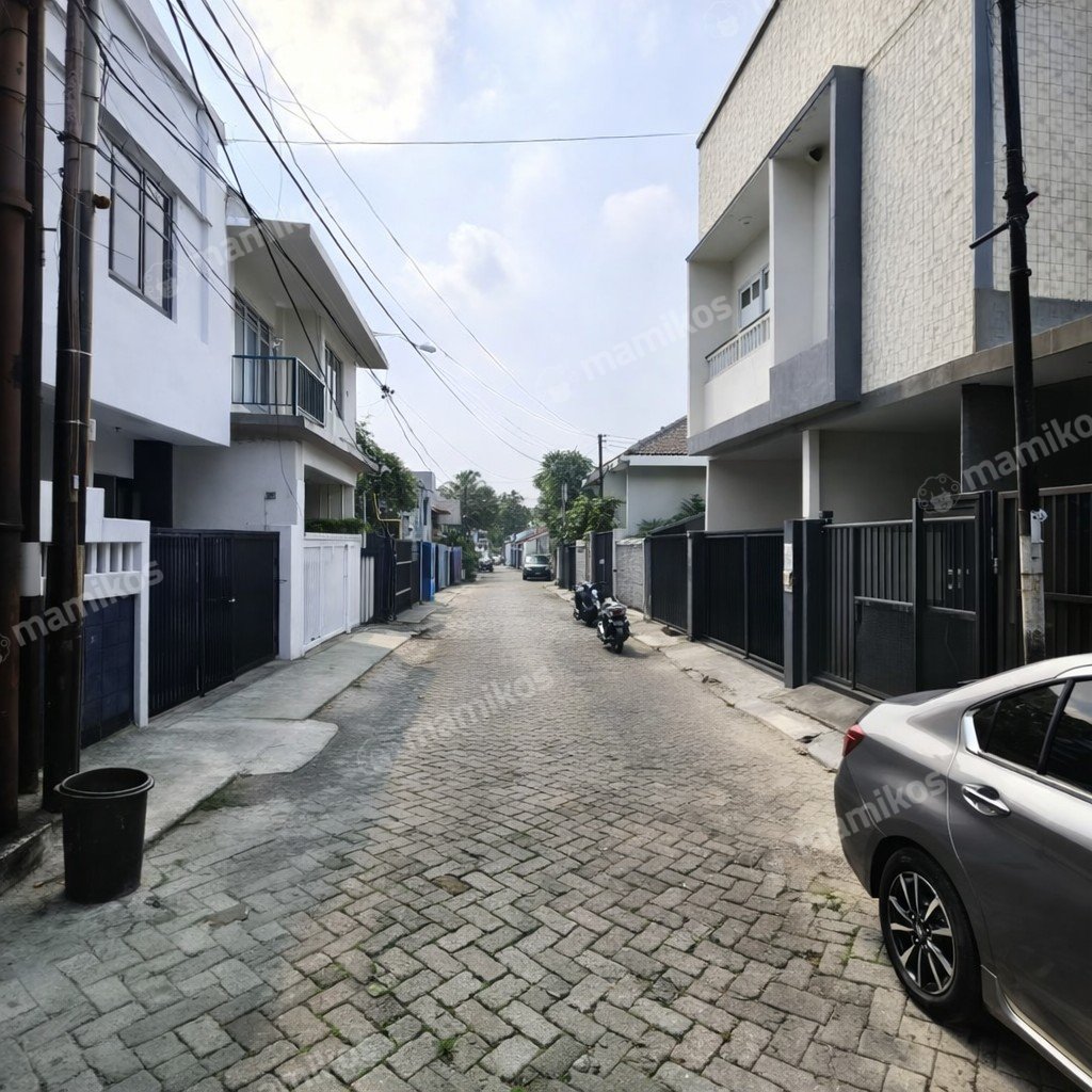 Rumah Sertifikat SHM 2 Kamar Tidur 2 Kamar Mandi Taman Palem Jakarta Barat - Photo 2