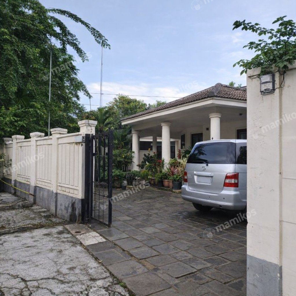 Rumah Sertifikat SHM 4 Kamar Tidur 2 Kamar Mandi Kebon Jeruk Jakarta Barat - Photo 2