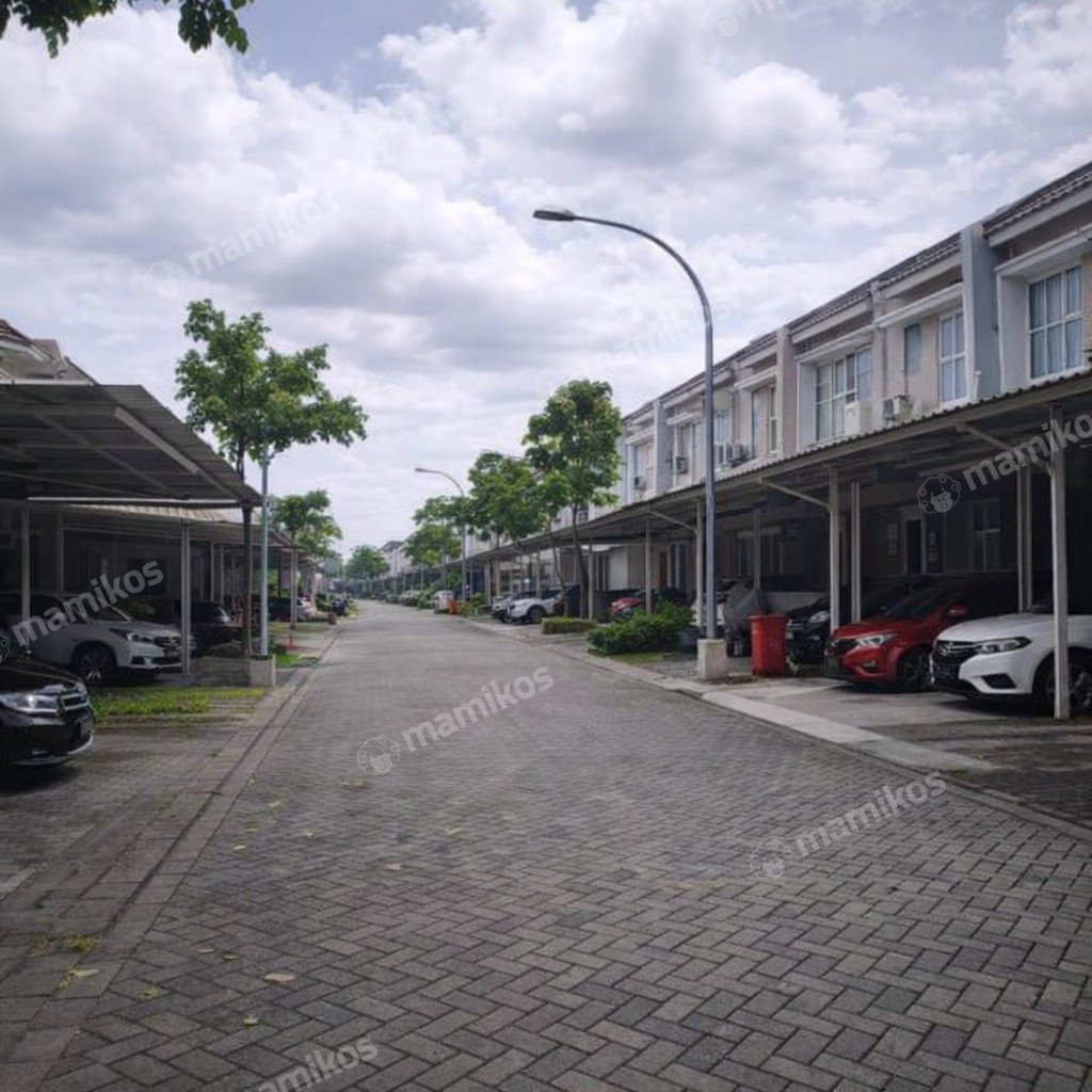 Rumah Sertifikat SHM 4 Kamar Tidur 3 Kamar Mandi Green Lake City Jakarta Barat - Photo 2