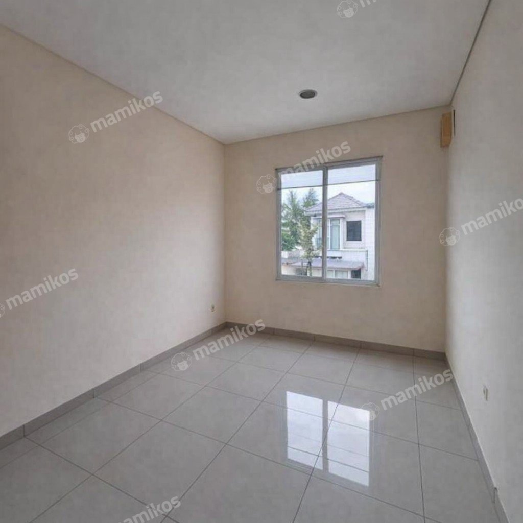 Rumah Sertifikat SHM 4 Kamar Tidur 3 Kamar Mandi Green Lake City Jakarta Barat - Photo 5