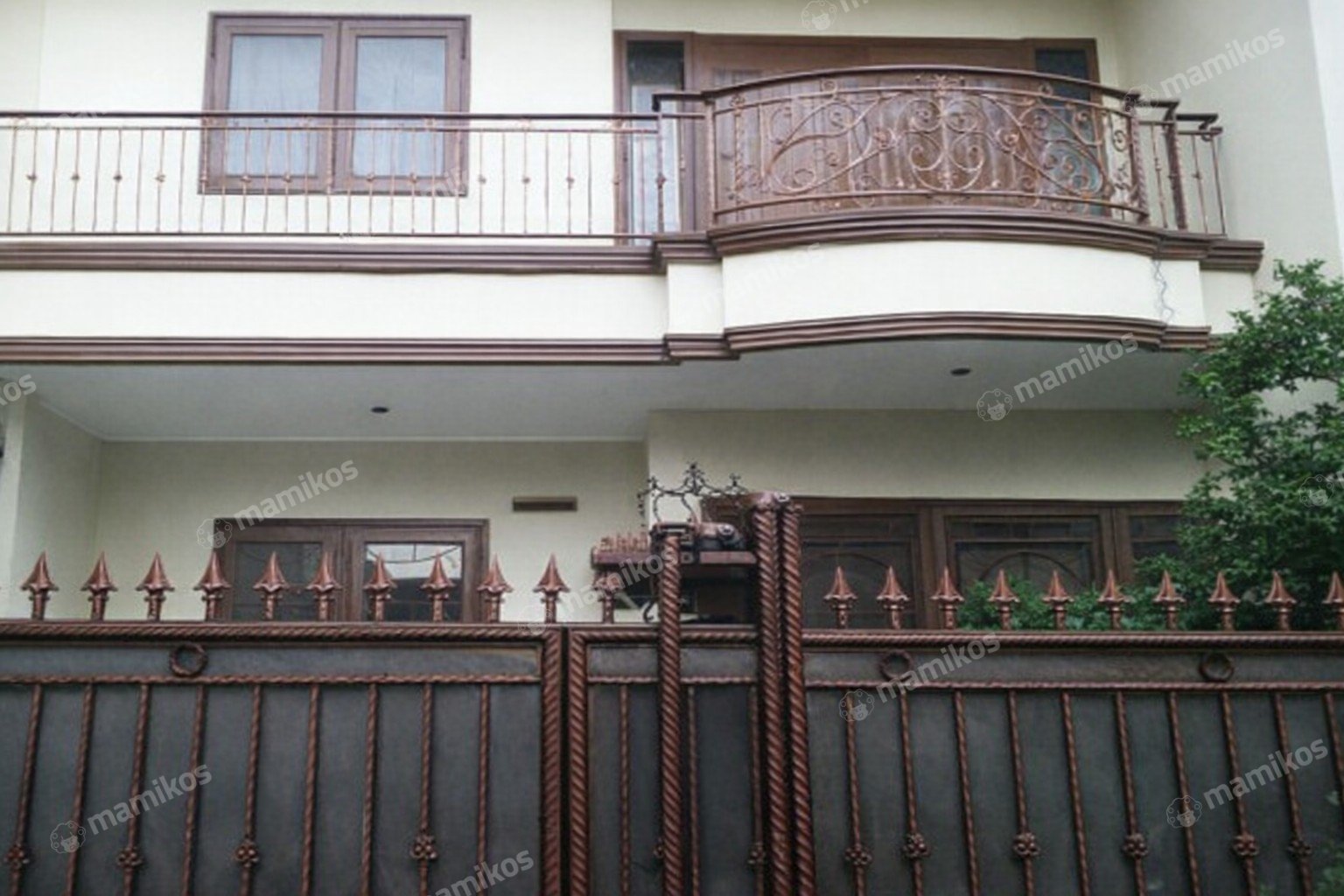 Rumah Sertifikat SHM 3 Kamar Tidur 1 Kamar Mandi Taman Ratu Jakarta Barat