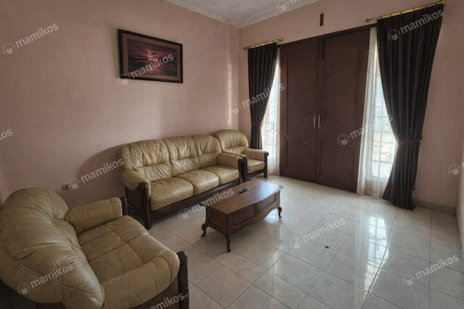 Rumah Sertifikat SHM 3 Kamar Tidur 4 Kamar Mandi Taman Surya Jakarta Barat