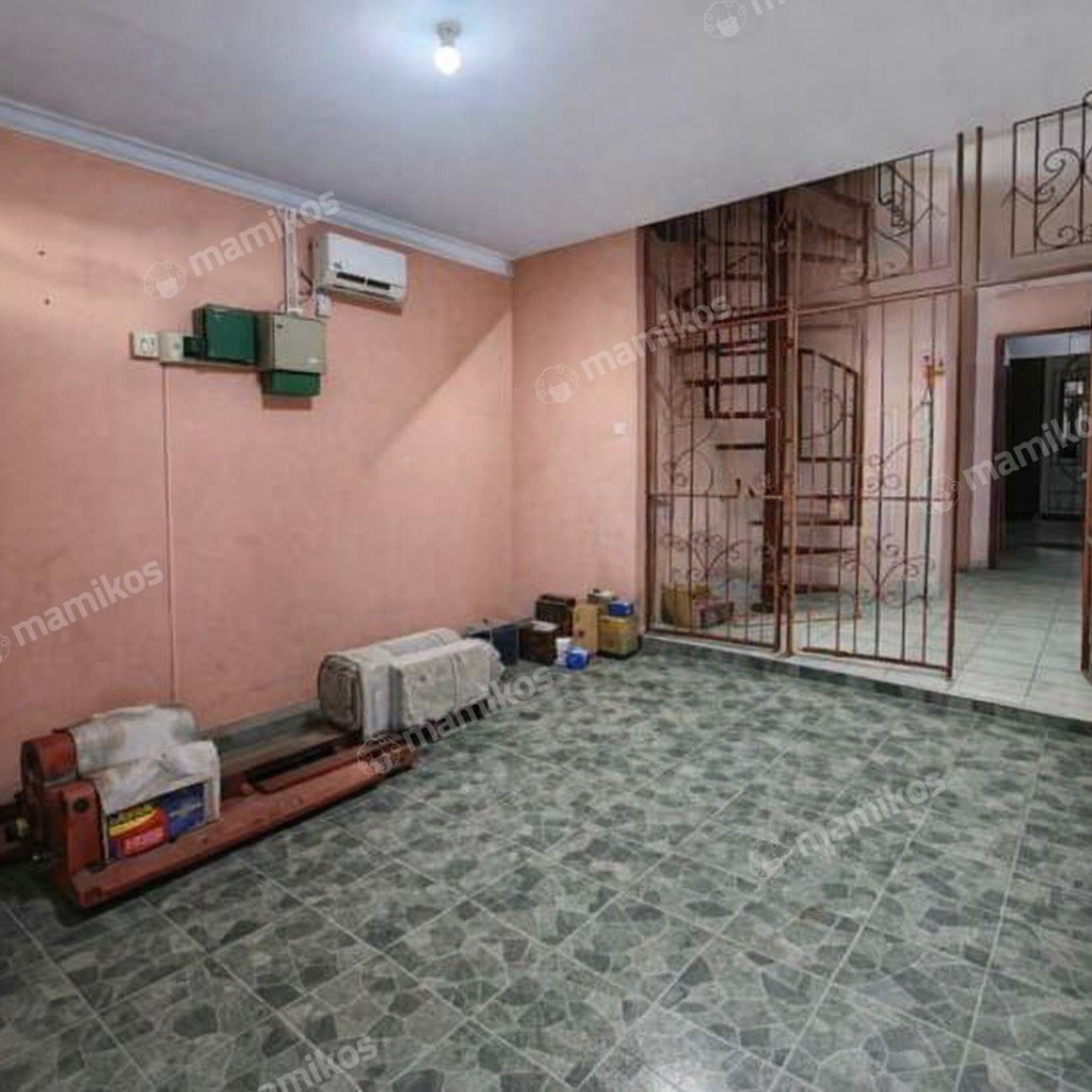 Rumah Sertifikat SHM 3 Kamar Tidur 4 Kamar Mandi Taman Surya Jakarta Barat - Photo 3