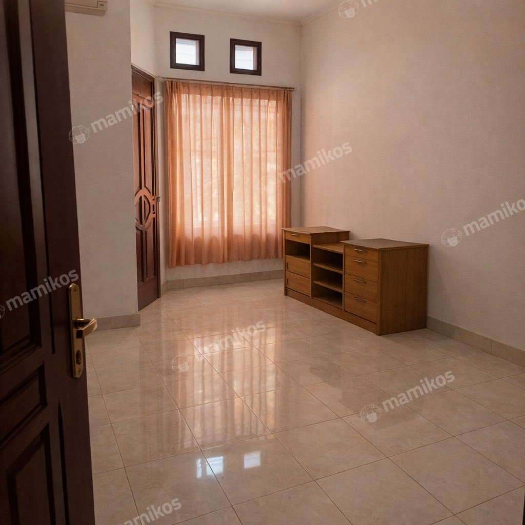 Rumah Sertifikat SHM 5 Kamar Tidur 4 Kamar Mandi Sunter Jakarta Utara - Photo 2