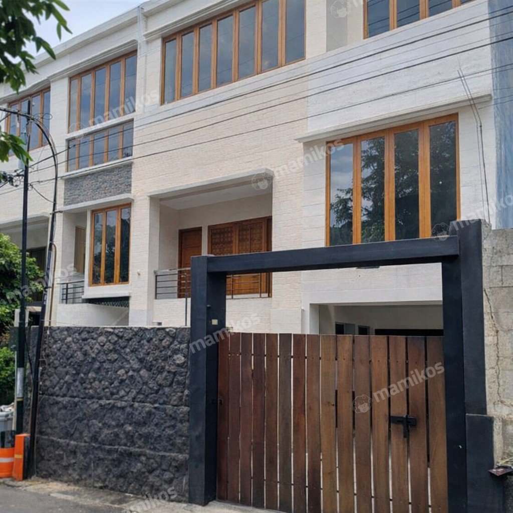 Rumah Sertifikat SHM 4 Kamar Tidur 4 Kamar Mandi Kemang Jakarta Selatan - Photo 3
