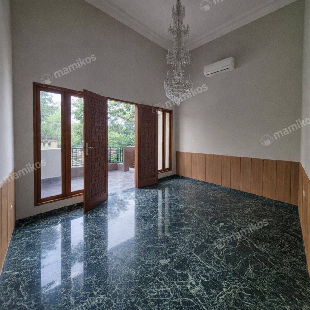 Rumah Sertifikat SHM 4 Kamar Tidur 4 Kamar Mandi Kemang Jakarta Selatan - Photo 5