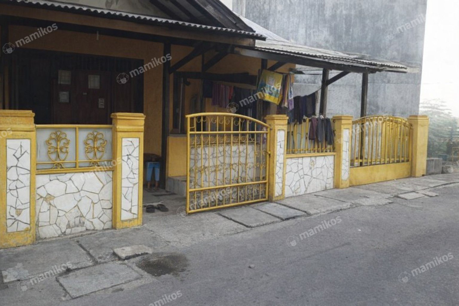 Rumah Sertifikat HGB 4 Kamar Tidur 1 Kamar Mandi Palmerah Jakarta Barat - Photo 2