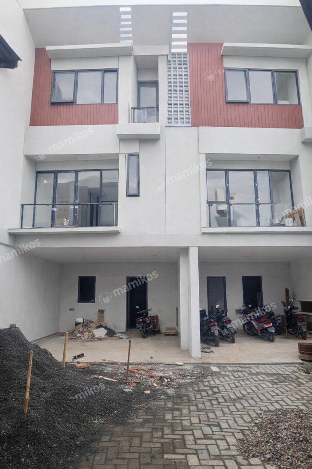 Rumah Sertifikat SHM 2 Kamar Tidur 4 Kamar Mandi Setiabudi Jakarta Selatan - Photo 3