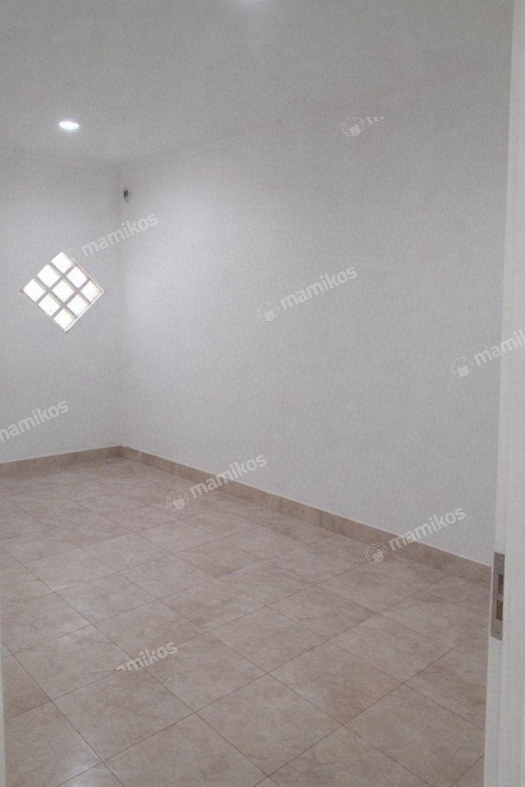 Rumah Sertifikat SHM 3 Kamar Tidur 2 Kamar Mandi Kota Wisata Jakarta Timur - Photo 3