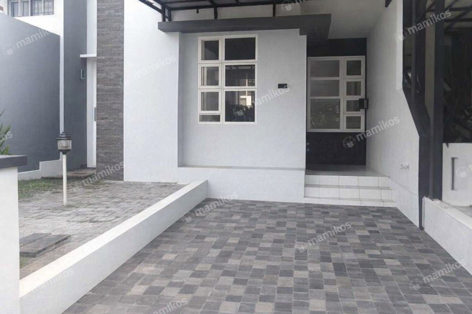 Rumah Sertifikat SHM 3 Kamar Tidur 2 Kamar Mandi Legenda Wisata Jakarta Timur