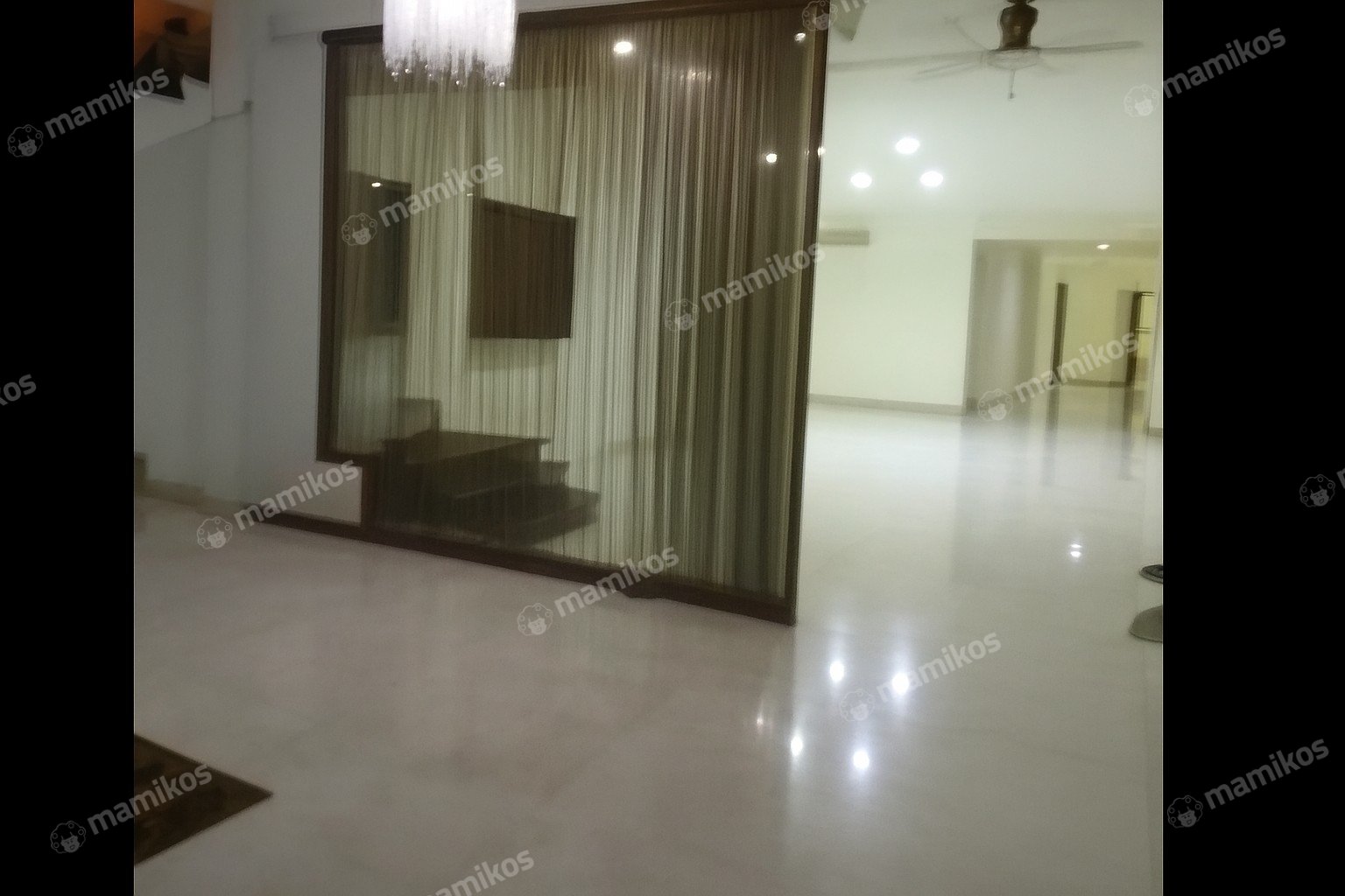 Rumah Sertifikat SHM 7 Kamar Tidur 7 Kamar Mandi Sunter Jakarta Utara