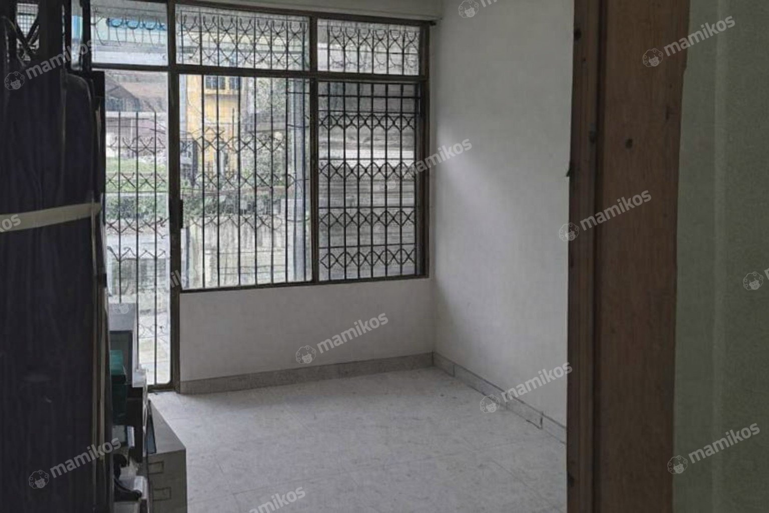 Rumah Sertifikat SHM 4 Kamar Tidur 3 Kamar Mandi Tamansari Jakarta Barat - Photo 2
